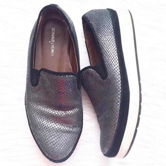 Donald J. Pliner Mickey Metallic Sneaker Loafer 11 - Picture 2 of 10